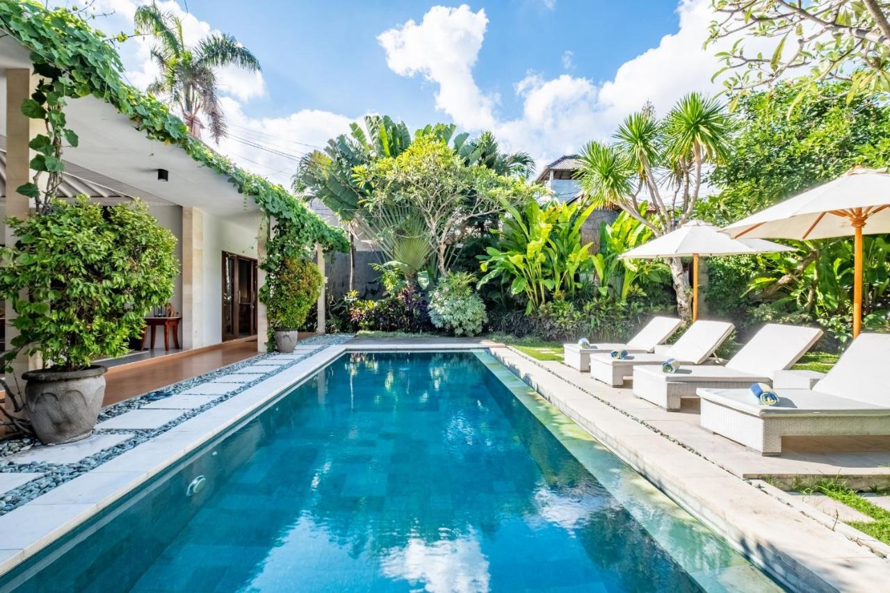 Central Seminyak Villa Martini Bagian luar foto