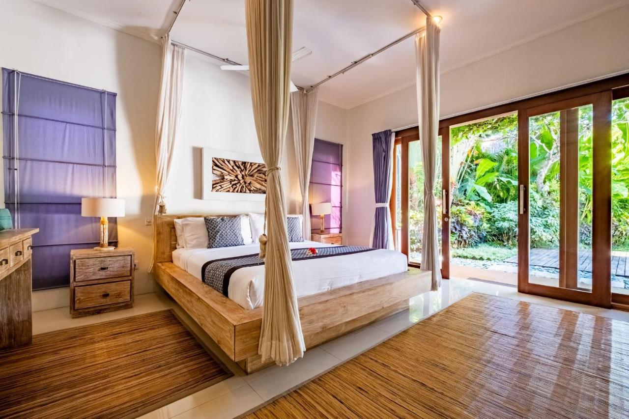Central Seminyak Villa Martini Bagian luar foto